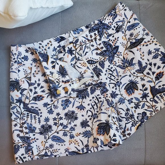 LOFT Pants - NWOT Ann Taylor LOFT Paisley/Floral Shorts